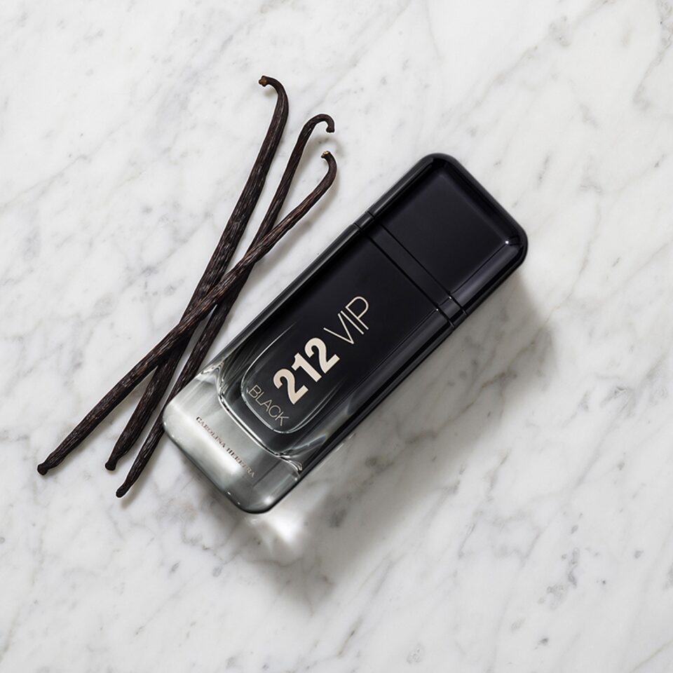 Carolina Herrera 212 VIP Black EDP | Takashimaya